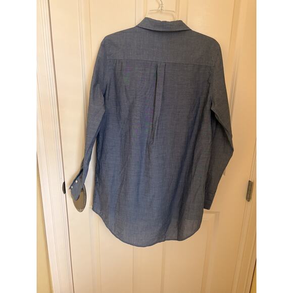 J.CREW Top Womens Medium Blue Chambray Cotton Half Button Popover Shirt Faded - Picture 4 of 5